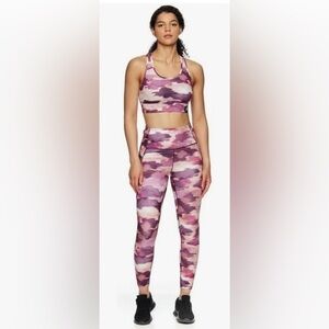 Reebok Women's Medium Impact Bra With Pocket NWOT Size Large Windsor Wine